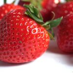 how many calories in strawberries